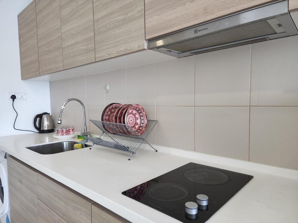 Lavender Suite # Shah Alam I-City Block B Homestay # 2R1B #Free Wifi & Parking Luaran gambar
